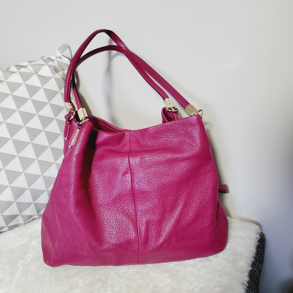 Coach Large Pebbled Leather Shoulder Bag in Berry - Picture 3 of 13